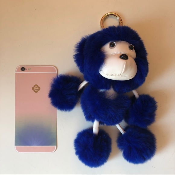 Blue fur monkey keychain - Picture 3 of 4